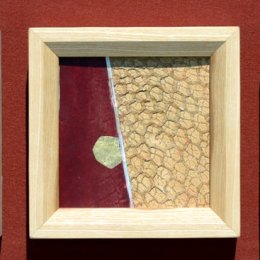 Kuhleder, Pigmente, Blattgold Jahresringfurnierca 20,7 x 20,7 cm 